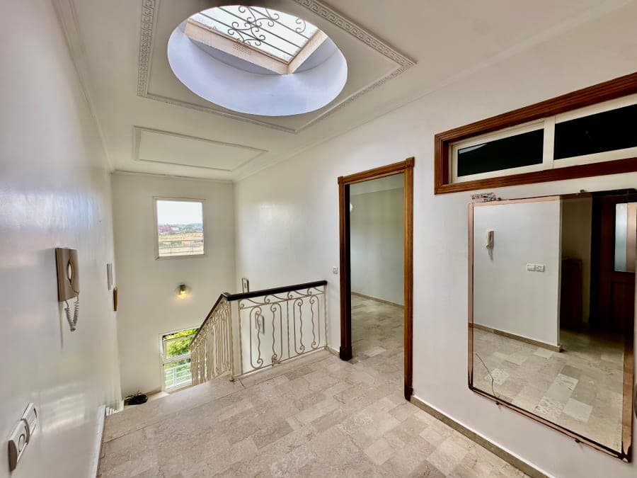 Villa 5 chambres avec jardin et terrasse à vendre à Tamaris, Dar Bouazza — photo 23