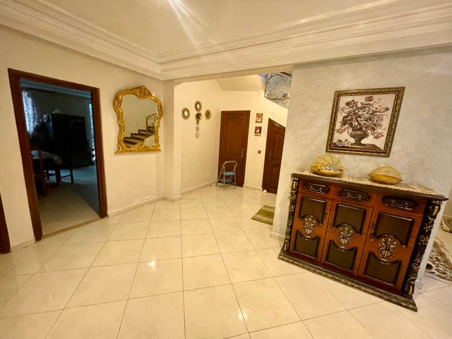 Villa 4 chambres meublée avec jardin et terrasse — Sidi Maarouf, Casablanca — photo 7