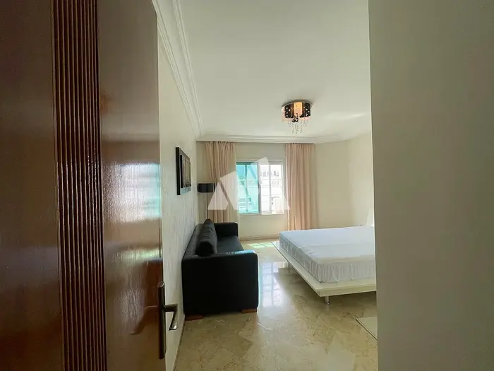 Appartement 3 chambres 156 m² climatisé meublé jardin Palmier Maarif Casablanca — photo 13
