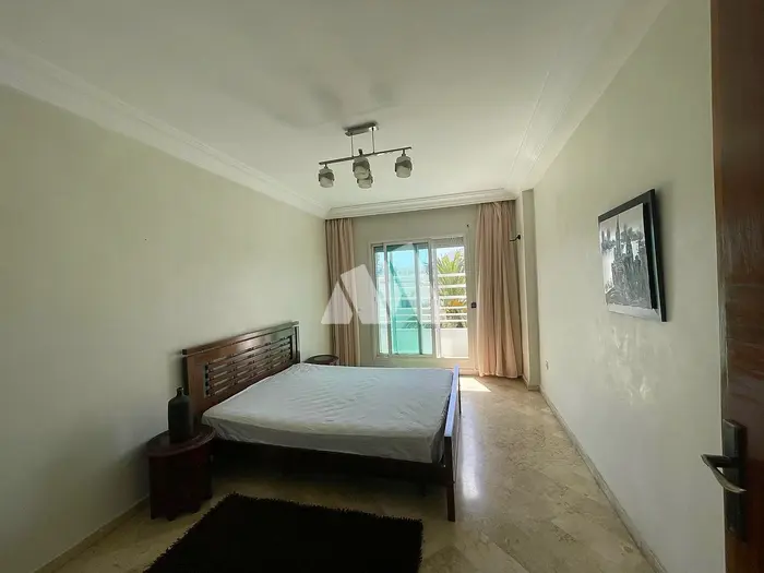 Appartement 3 chambres 156 m² climatisé meublé jardin Palmier Maarif Casablanca — photo 3