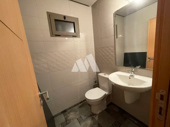 Appartement 117 m² meublé avec balcon à vendre Ibn Tachfine Casablanca — photo 20