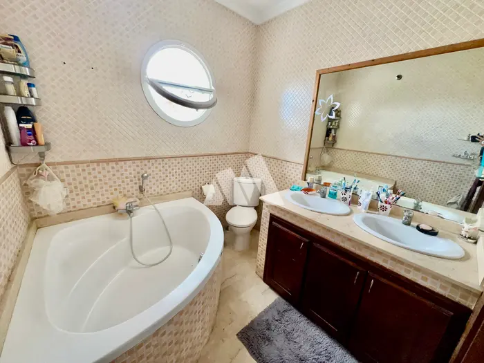 Villa meublée 375m² 5 chambres terrasse jardin à vendre à Dar Bouazza Tamaris1 — photo 11