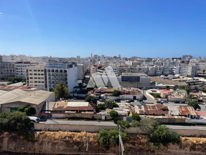 Appartement 117 m² meublé avec balcon à vendre Ibn Tachfine Casablanca — photo 2