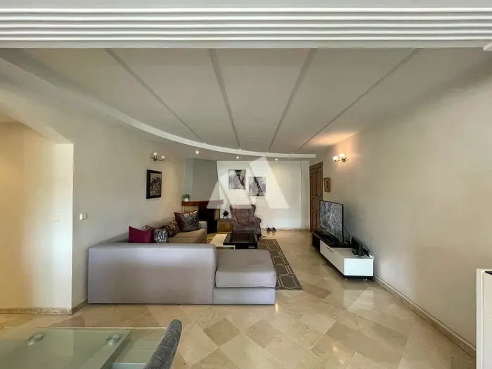 Appartement 3 chambres 156 m² climatisé meublé jardin Palmier Maarif Casablanca — photo 2