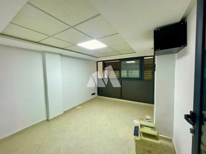 Local commercial 66m² terrasse Sidi Maarouf Casablanca à louer — photo 10
