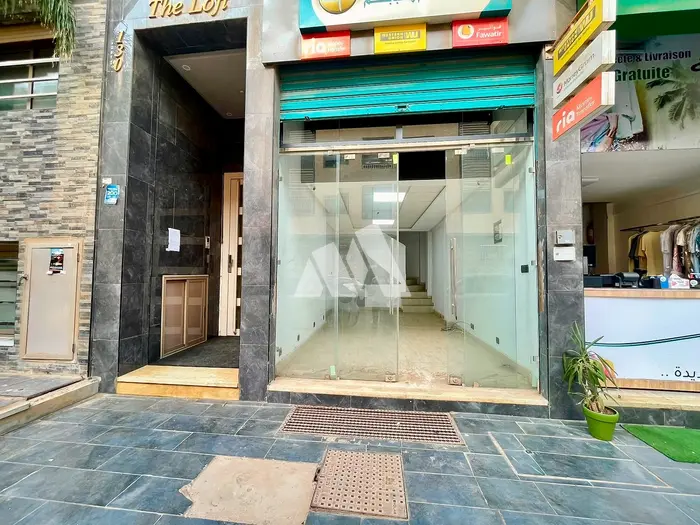 Local commercial 66m² terrasse Sidi Maarouf Casablanca à louer — photo 4