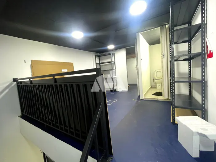Local commercial 86 m² climatisé Derb Ghalef Casablanca à vendre — photo 9