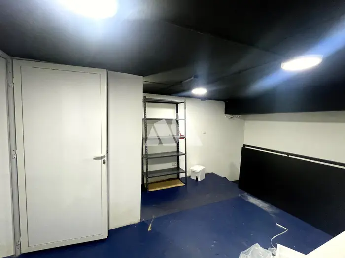 Local commercial 86 m² climatisé Derb Ghalef Casablanca à vendre — photo 4