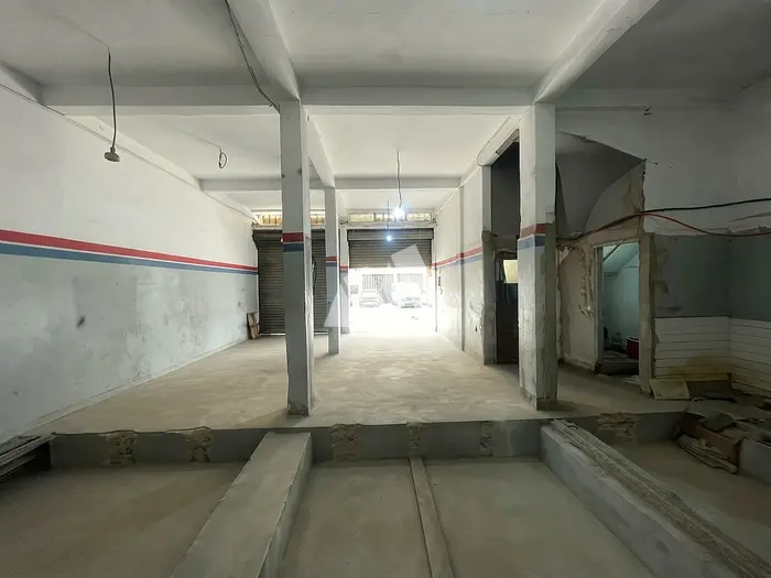 Local commercial 86m² avec terrasse à vendre à Casablanca quartier Oulfa — photo 1