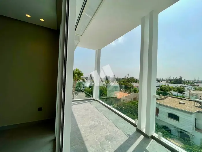Appartement 1 chambre 53 m² à louer à Casablanca quartier Oasis terrasse climatisation — photo 3